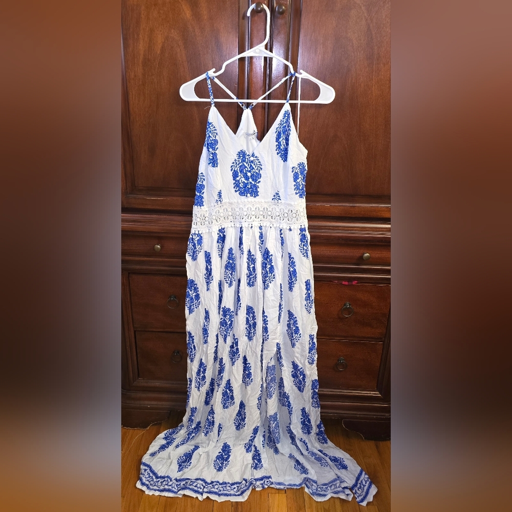 Fashion Nova White and Blue Patterned Maxi Dress